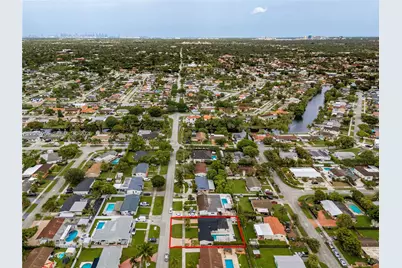 11040 NE 64th St, Miami, FL 33173 - Photo 33