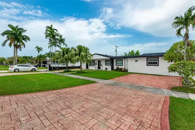 11040 NE 64th St, Miami, FL 33173 - Photo 3