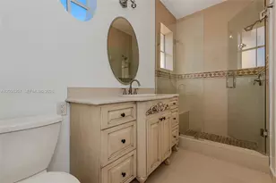 8423 S NW 138th Terrace, Miami Lakes, FL 33016 - Photo 21