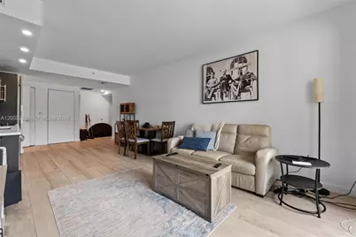 45 SW 9th St #1109, Miami, FL 33130 - Photo 7