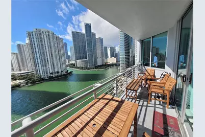 325 S Biscayne Blvd #1719, Miami, FL 33131 - Photo 3