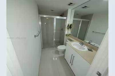 325 S Biscayne Blvd #1719, Miami, FL 33131 - Photo 19