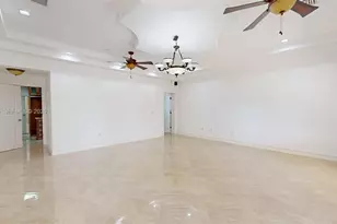 6265 W 10th Ave, Hialeah, FL 33012 - Photo 13