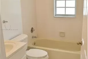 8978 NW 53rd St, Sunrise, FL 33351 - Photo 11