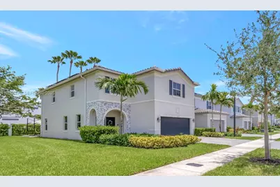 1361 SE 27th Ter, Homestead, FL 33035 - Photo 1