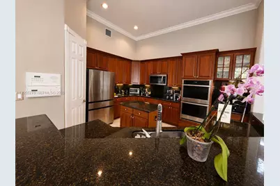 13755 NW 18th Ct, Pembroke Pines, FL 33028 - Photo 11