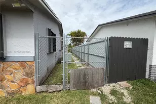 26162 SW 123rd Pl, Homestead, FL 33032 - Photo 3