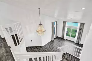 740 E Cypress Pointe Dr E, Pembroke Pines, FL 33027 - Photo 5