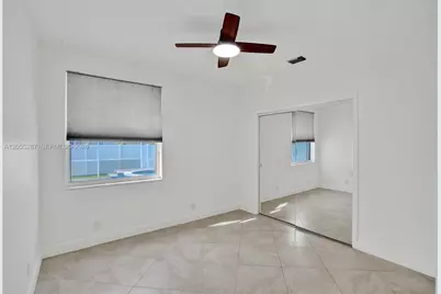 740 E Cypress Pointe Dr E, Pembroke Pines, FL 33027 - Photo 15
