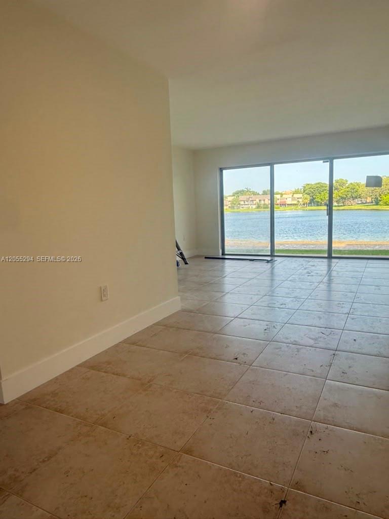 9351 Fontainebleau Blvd #B112 - 9351 Fontainebleau Blvd #B112, Miami, FL 33172 Luxury Property | Jose Angel Pina