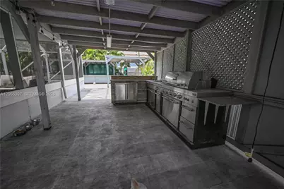 7400 NW 1st Ct, Pembroke Pines, FL 33024 - Photo 29