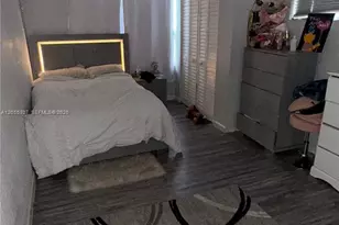 7400 NW 1st Ct, Pembroke Pines, FL 33024 - Photo 25