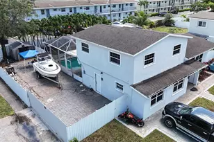 7400 NW 1st Ct, Pembroke Pines, FL 33024 - Photo 3