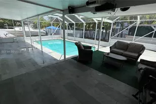 7400 NW 1st Ct, Pembroke Pines, FL 33024 - Photo 21