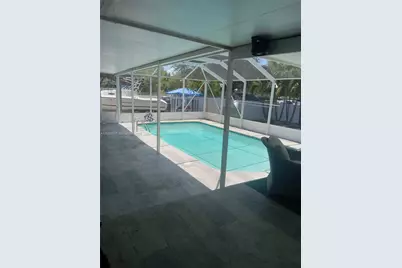 7400 NW 1st Ct, Pembroke Pines, FL 33024 - Photo 15