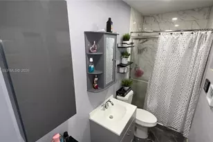 7400 NW 1st Ct, Pembroke Pines, FL 33024 - Photo 23