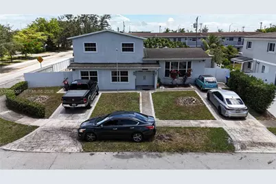 7400 NW 1st Ct, Pembroke Pines, FL 33024 - Photo 1