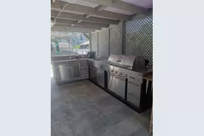 7400 NW 1st Ct, Pembroke Pines, FL 33024 - Photo 19