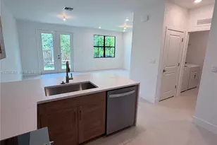 7291 SW 46th St, Davie, FL 33314 - Photo 3