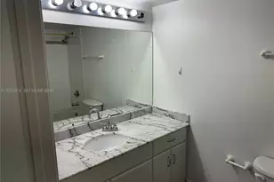 1200 Brickell Bay Dr, Miami, FL 33131 - Photo 9
