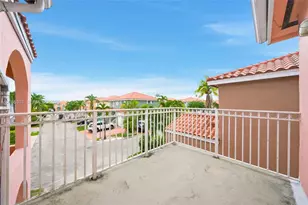 8684 NW 1st St, Miami, FL 33126 - Photo 11