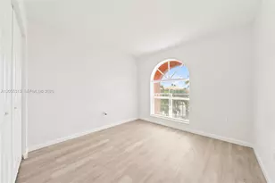 8684 NW 1st St, Miami, FL 33126 - Photo 31