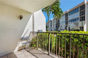 601 Three Islands Boulevard, Hallandale Beach, FL 33009 - Photo 13