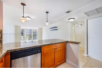 601 Three Islands Blvd #112, Hallandale Beach, FL 33009 - Photo 5