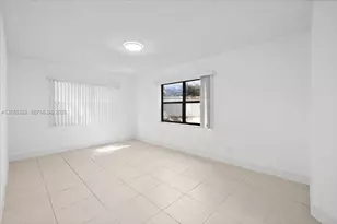 8290 Lake Dr, Doral, FL 33166 - Photo 9