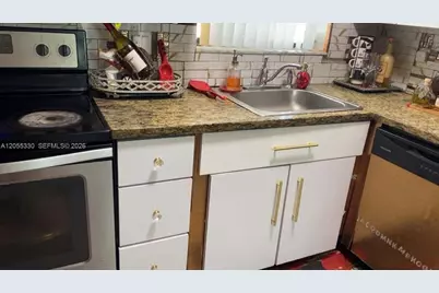 6260 Kimberly Blvd, North Lauderdale, FL 33068 - Photo 5