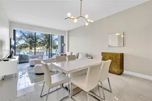10201 E Bay Harbor Dr, Bay Harbor Islands, FL 33154 - Photo 19