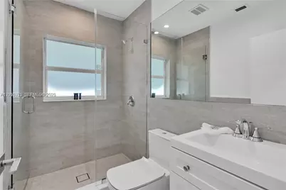 742 NE 81st St #742, Miami, FL 33138 - Photo 13