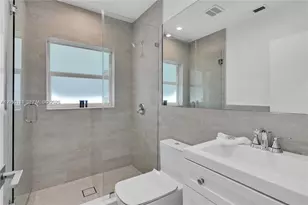 742 NE 81st St, Miami, FL 33138 - Photo 13