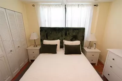 1621 Collins Ave #205, Miami Beach, FL 33139 - Photo 29