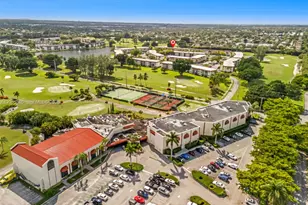 9811 N Hollybrook Lake Dr, Pembroke Pines, FL 33025 - Photo 27