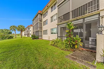 9811 N Hollybrook Lake Dr #103, Pembroke Pines, FL 33025 - Photo 23