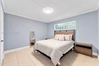 9811 N Hollybrook Lake Dr #103, Pembroke Pines, FL 33025 - Photo 19