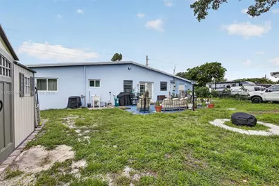 3501 SW 40th Ave, West Park, FL 33023 - Photo 35
