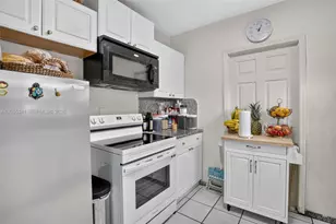 3501 SW 40th Ave, West Park, FL 33023 - Photo 13