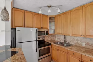 48 Mansfield B, Boca Raton, FL 33434 - Photo 7