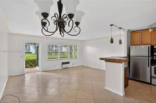 48 Mansfield B, Boca Raton, FL 33434 - Photo 5