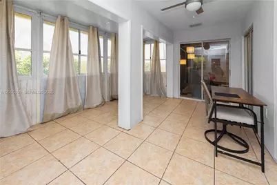 715 SE 22nd Ln, Homestead, FL 33033 - Photo 15