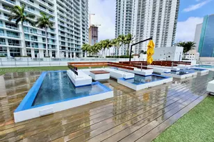 92 SW 3rd St, Miami, FL 33130 - Photo 5
