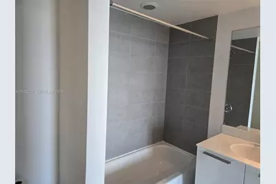 92 SW 3rd St #1808, Miami, FL 33130 - Photo 17