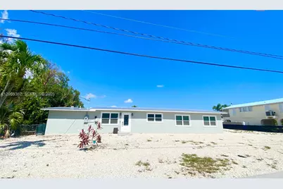133 Indies Rd, Lower Sugarloaf Key, FL 33042 - Photo 1