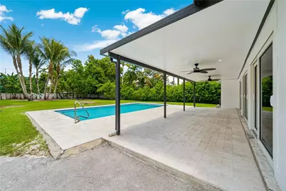 220 NW 130th Ave, Miami, FL 33182 - Photo 27