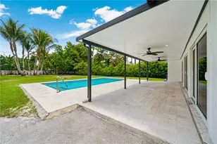220 NW 130th Ave, Miami, FL 33182 - Photo 27