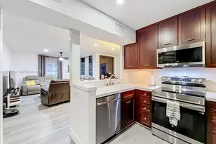 10790 NW 14th St, Plantation, FL 33322 - Photo 13
