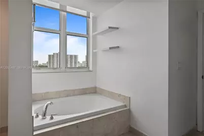 3330 NE 190th St #1010, Aventura, FL 33180 - Photo 21