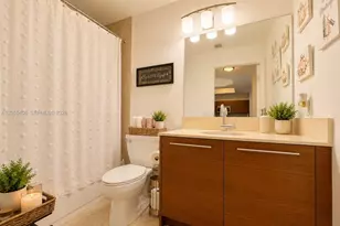 2641 N Flamingo Rd, Sunrise, FL 33332 - Photo 17